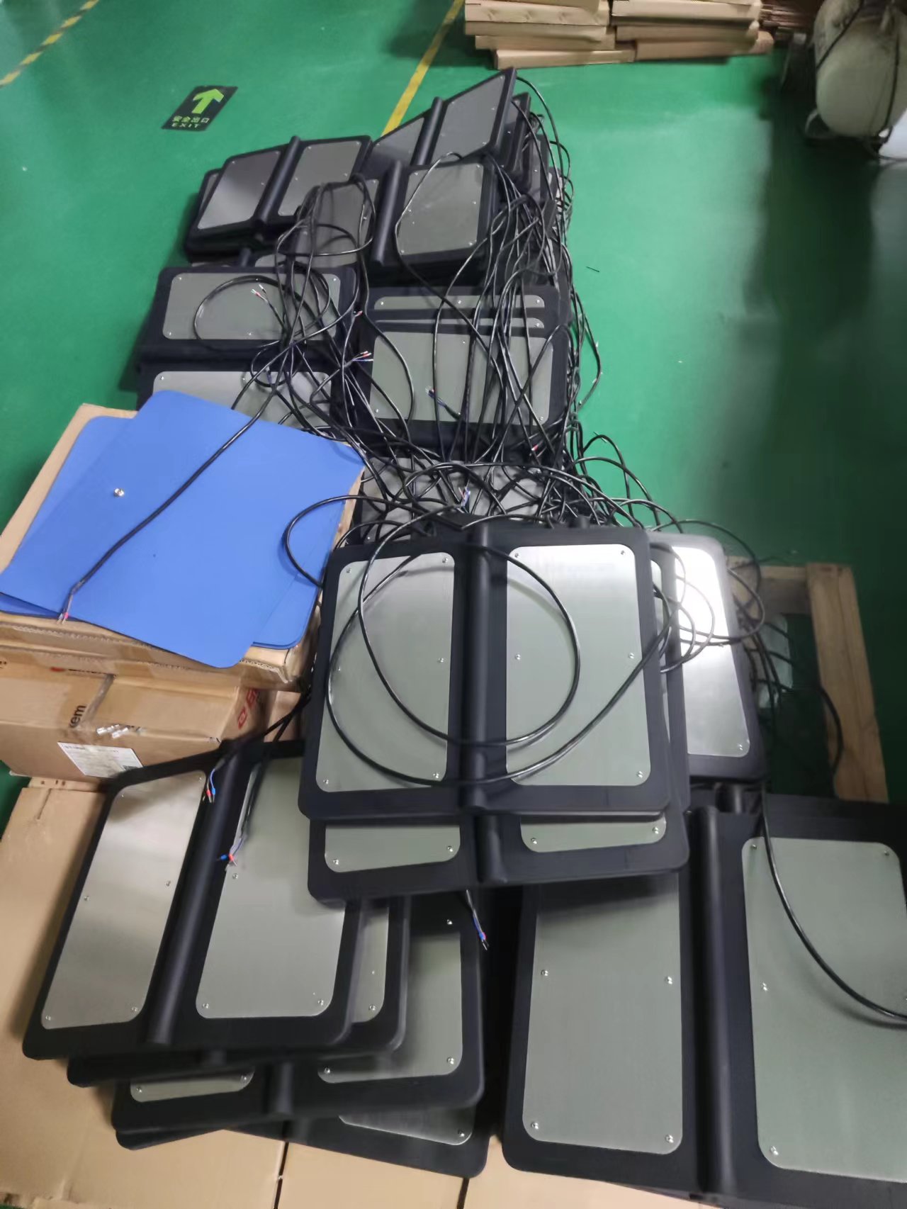 離子風(fēng)機(jī)|離子風(fēng)棒|靜電消除器|ESD門禁系統(tǒng)|HZR