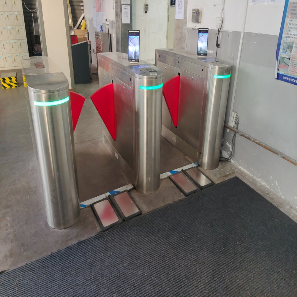 富士康集團(tuán)（深圳龍華）-人臉識(shí)別ESD門(mén)禁系統(tǒng)