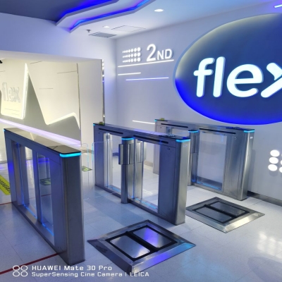 偉創(chuàng)力（蘇州）-刷卡速通門-ESD門禁系統(tǒng)